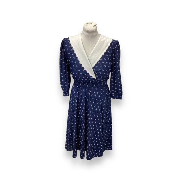 Vintage 80s Carriage Court Blue Pattern Print Dress White Lace Collar size 10 - Picture 1 of 9